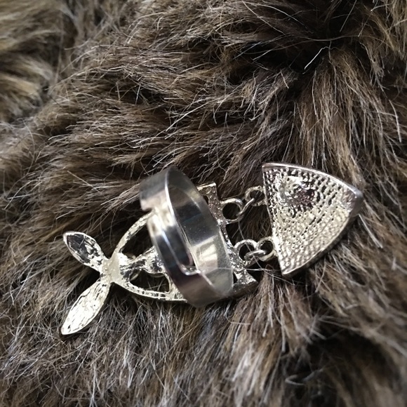 Vintage dangle head rhinestone fish ring - Picture 2 of 6